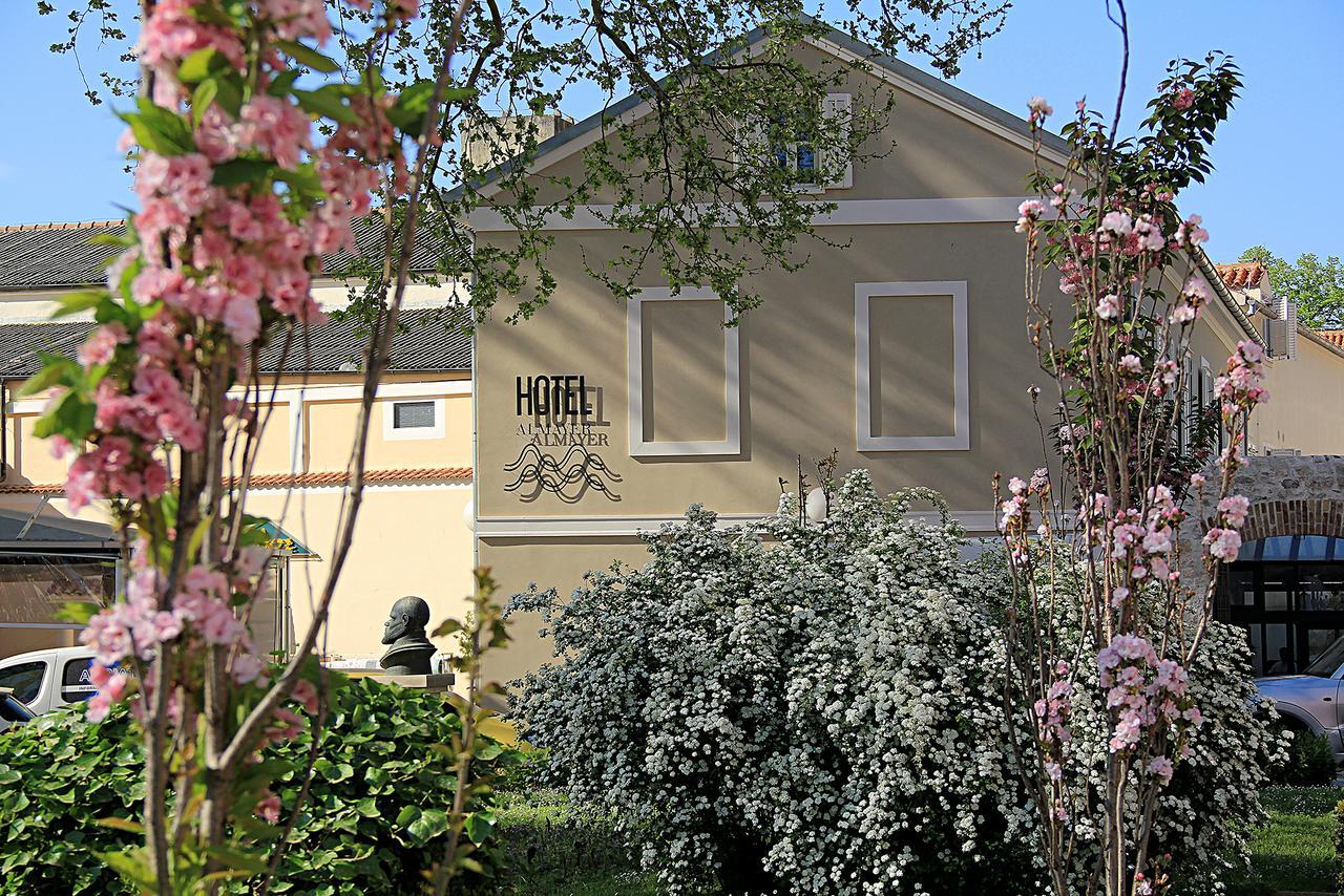 Almayer Art & Heritage Adults Only Hotel And Dependance Rooms Zadar Exterior foto